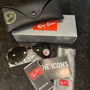 Ray ban aviators polarized artists new in box